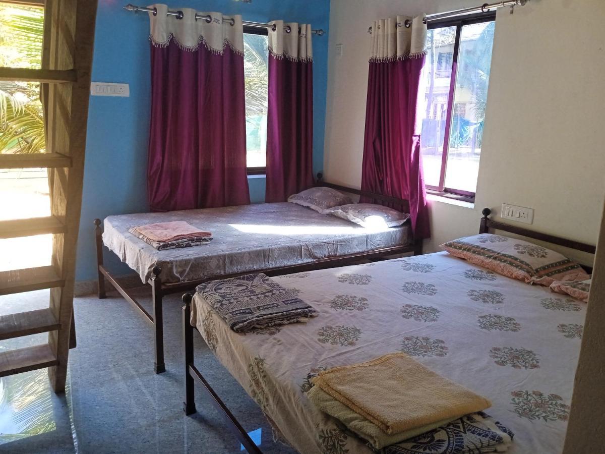Nisarga Homestay And Beach Resort Gokarna Gokarna  Kültér fotó
